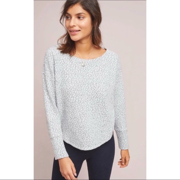 Saturday Sunday Anthropologie Gray White Leopard Print Pullover Sweater Size XS - Picture 4 of 15